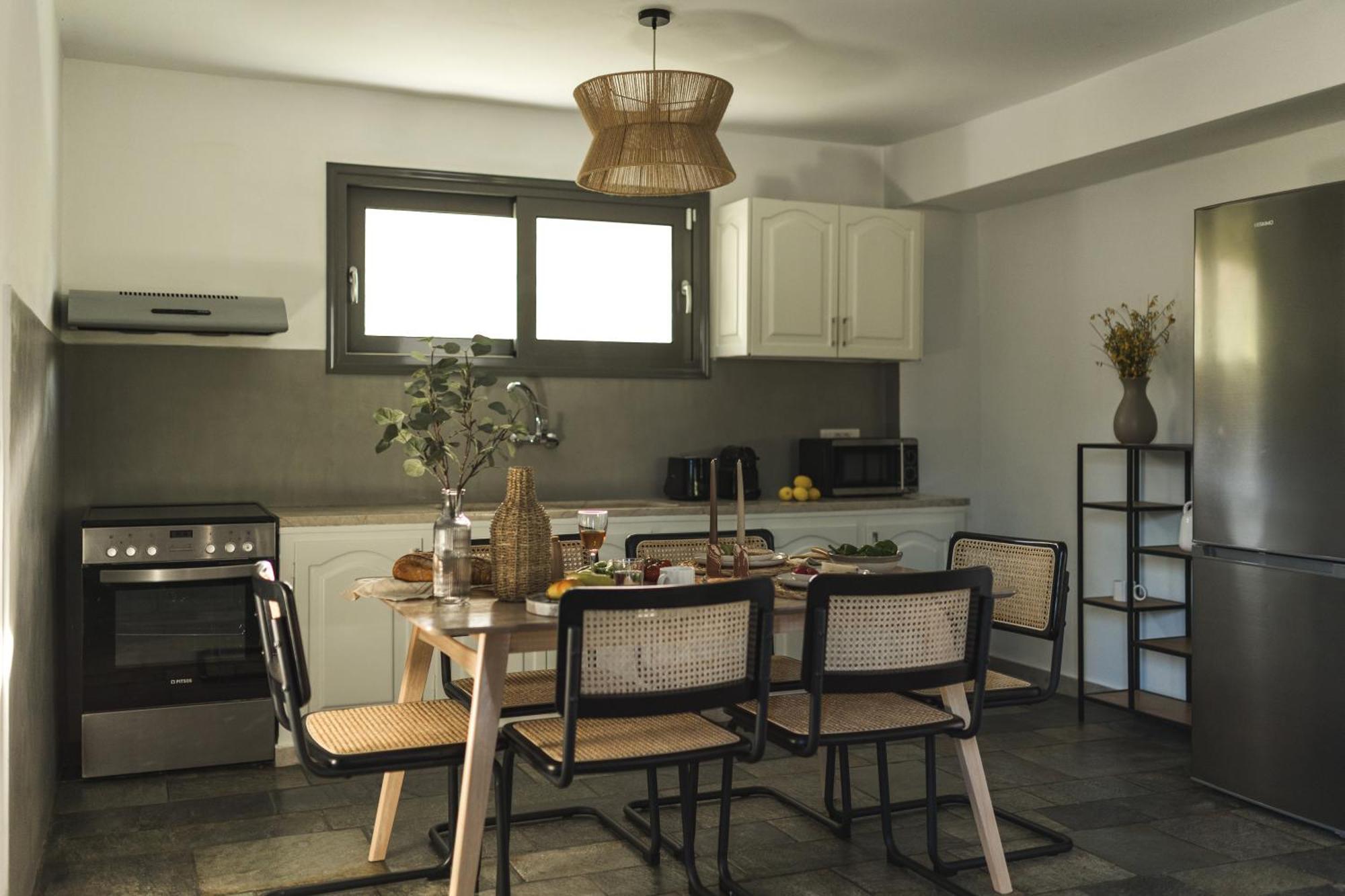 Binios Villa - Private Pool, Walking Distance From The Beach Василікос Екстер'єр фото
