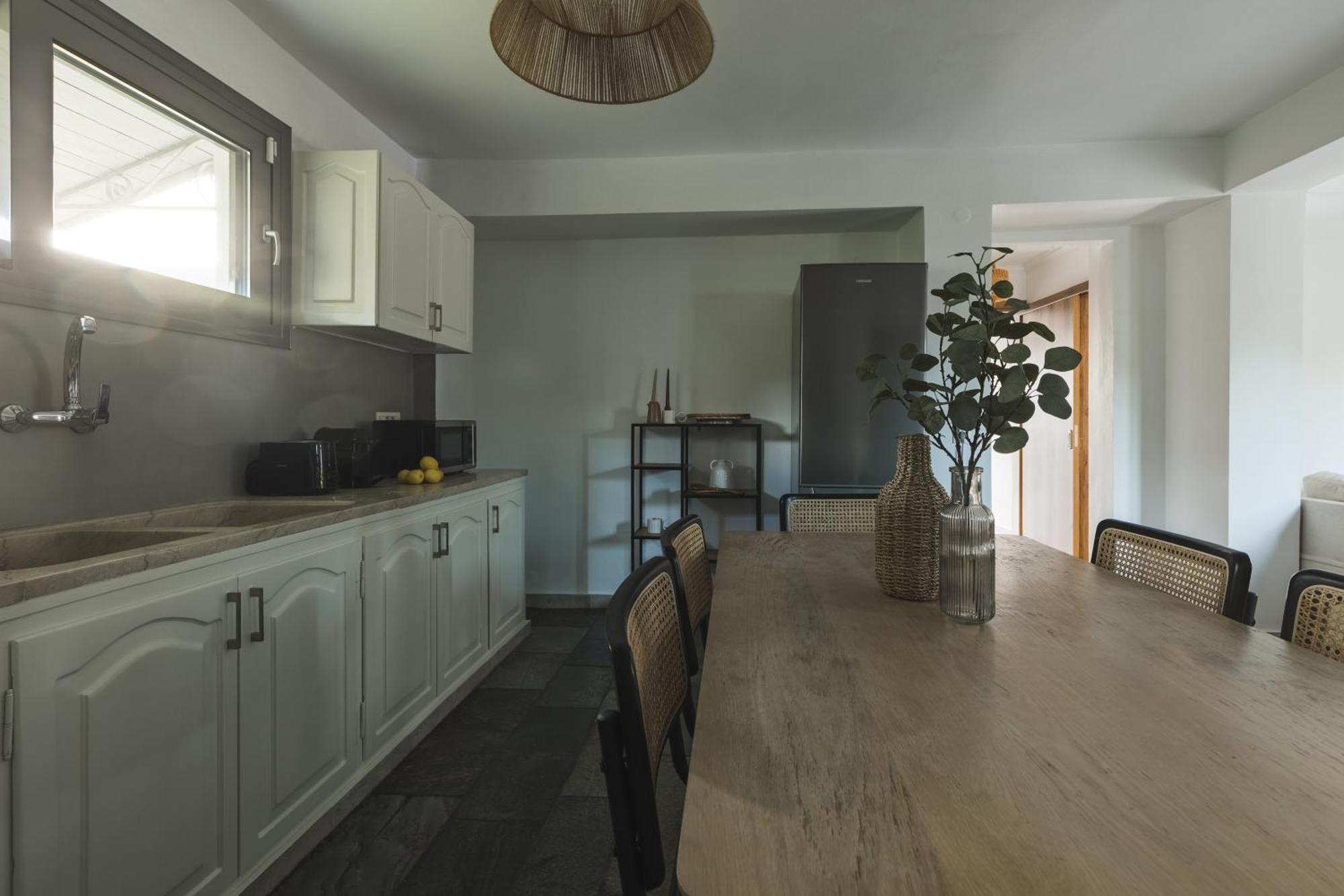 Binios Villa - Private Pool, Walking Distance From The Beach Василікос Екстер'єр фото