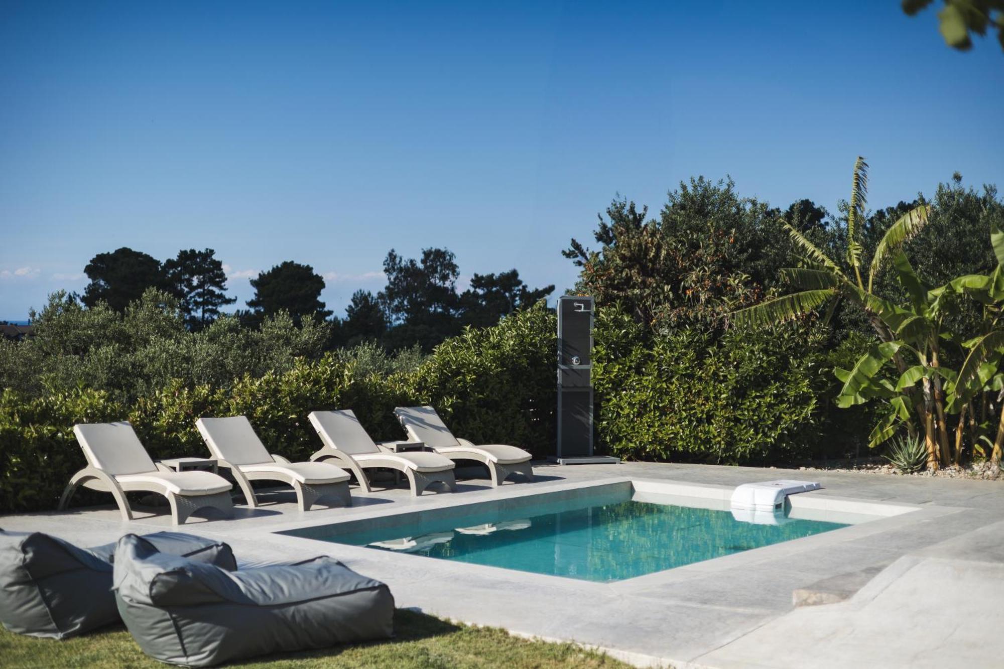 Binios Villa - Private Pool, Walking Distance From The Beach Василікос Екстер'єр фото
