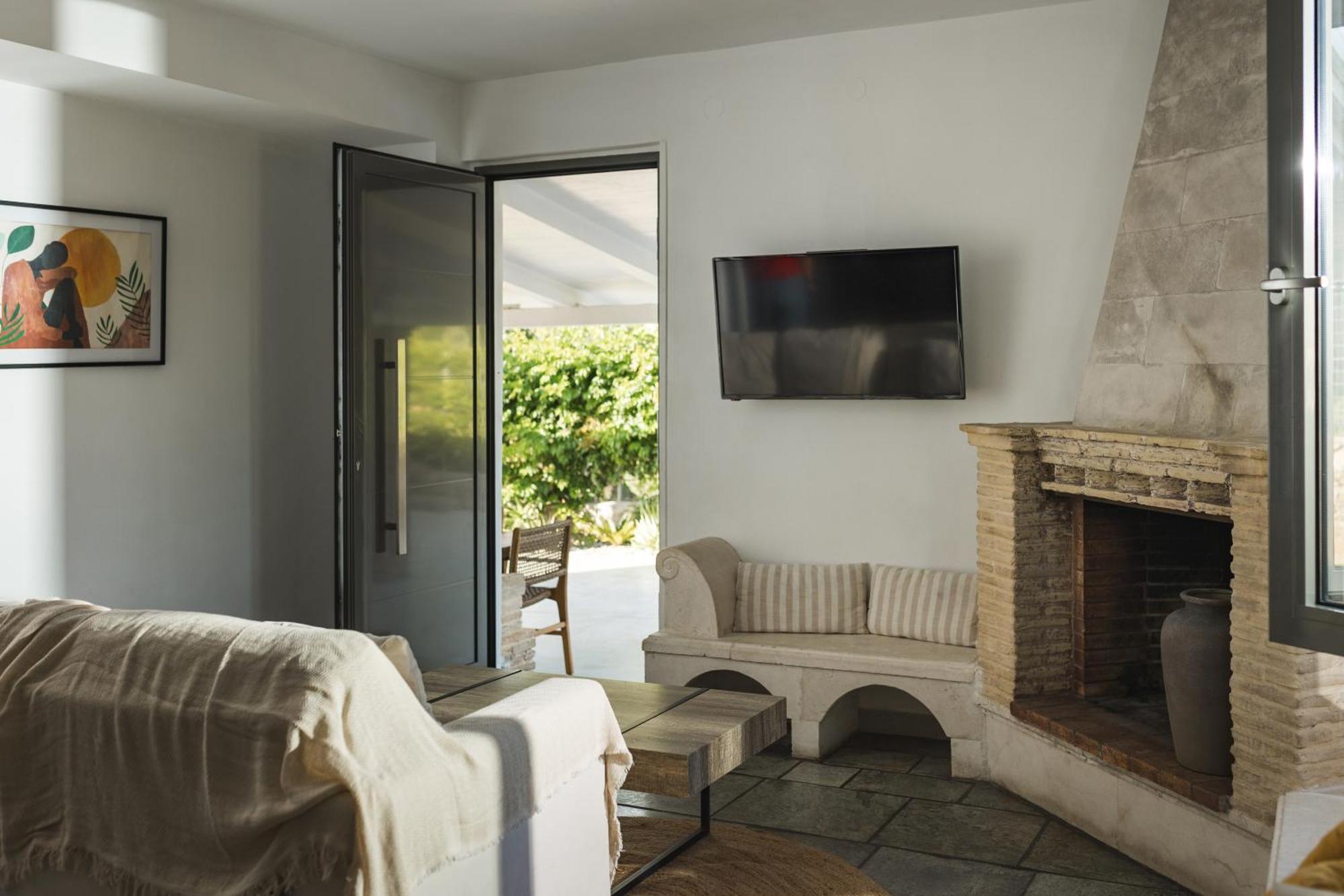 Binios Villa - Private Pool, Walking Distance From The Beach Василікос Екстер'єр фото